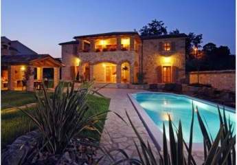 Traumhafte Villa in mediterranem Stil