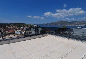 Maisonettewohnung mit Dachterrasse, Meerblick und Community-Pool