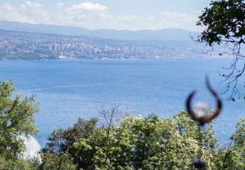 Wohnung mit Garten und Meerblick