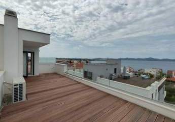 Modernes Appartement mit Dachterrasse