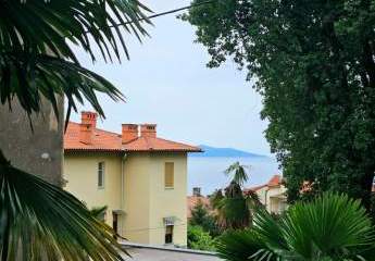 Wohnung mit großer Terrasse in zentraler Lage