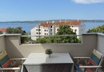 Möblierte Wohnung mit Blick auf das Meer