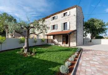 Mediterranes Steinhaus mit Pool, Region Porec
