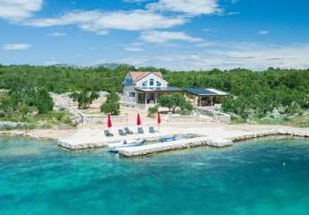 Mediterranes Steinhaus in der 1. Reihe zum Meer - ruhige Umgebung, Region Pakostane