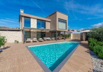 Moderne Villa mit mediterranen Elementen und Swimmingpool, Region Umag