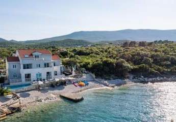 Villa direkt am Strand mit Swimmingpool, Halbinsel Peljesac
