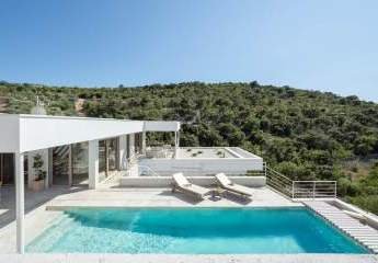 Moderne Luxusvilla nahe dem Meeresufer, Region Rogoznica