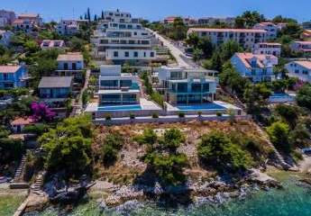 Kroatien, Insel Ciovo: Neue Luxusvillen im Areal am Meer (Dalmatien)