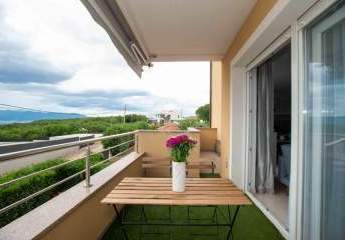 Hochwertige Wohnung mit Meerblick