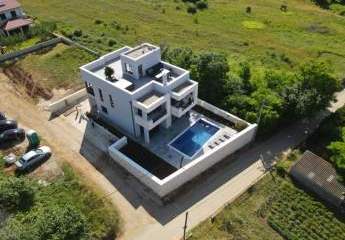 Luxuriöse Villa mit Pool in Privlaka, Region Zadar