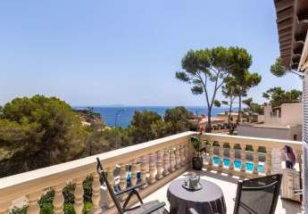 Großzügige Villa mit traumhaften Meerblick in Sol de Mallorca