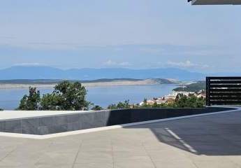Großzügige und moderne Villa mit Pool in Crikvenica