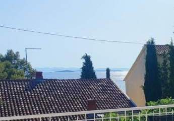 Renoviertes Mehrfamilienhaus in zweiter Reihe zum Meer, Drage