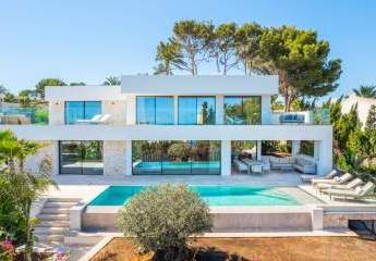 Erstklassige Luxusvilla in traumhafter Lage nahe dem Meer