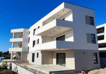 Moderne Neubauwohnung mit Meerblick