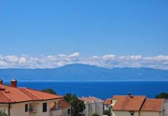Appartement mit Meerblick + Appartement mit Pool und Garten