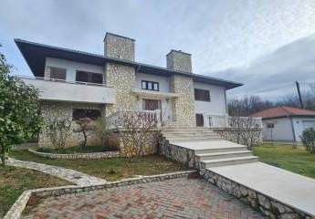 Geräumiges Haus mit schönem Meerblick