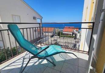 Kleinere Wohnung mit Garten und Meerblick