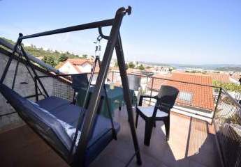 Dalmatinisches Steinhaus mit Meerblick