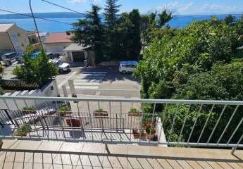 Wohnung nahe dem Meer - mit Garten und Garage