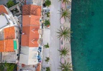 Mediterranes Stadthaus direkt am Meer, südliche Makarska Riviera