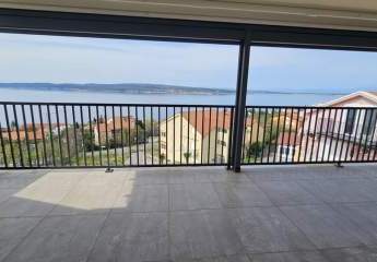 Modern eingerichtete Wohnung mit schönem Meerblick