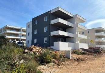 Moderne Neubauwohunngen nahe dem Meer