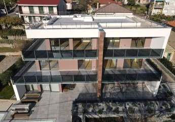 Neubauwohnung im Erdgeschoss mit Garten