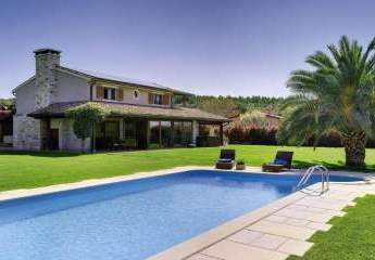 Mediterrane Villa mit Swimmingpool und Volleyballfeld, Region Medulin