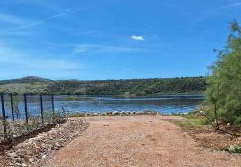 Baugrundstück direkt am Meer