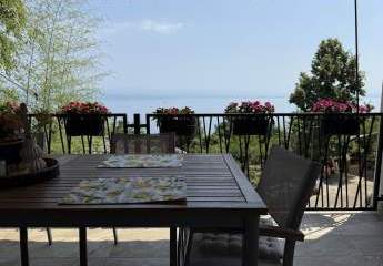 Freistehendes Haus mit Panorama-Meerblick