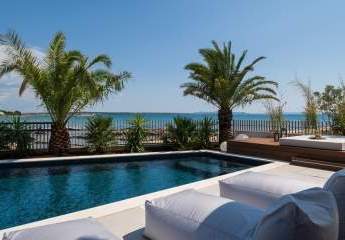 Moderne Luxusvilla direkt am Meer, Region Zadar