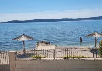 Haus direkt am Meeresufer