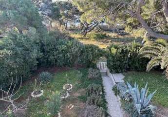 Haus in der 1. Reihe zum Meeresufer