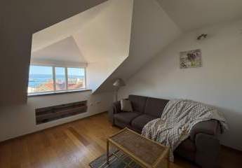 Möblierte Wohnung mit Meerblick nahe dem Zentrum