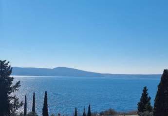Haus mit zwei Wohnungen, Studio und Meerblick