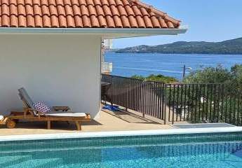 Möblierte Maisonettewohnung mit Community-Pool und Meerblick, Region Trogir