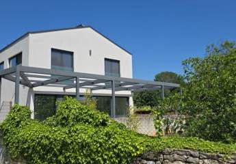 Einfamilienhaus Neubau in Stadt-Randlage mit Poolvorbereitung