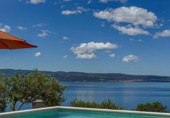 Großzügige Villa mit Pool und Panorama-Meerblick, Omis Riviera