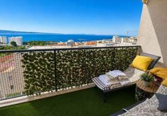 Wohnung mit Meerblick und Loggia