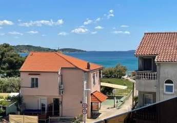 Neubauwohnung mit Meerblick, Terrasse und Aufzug nur 50 Meter zum Strand