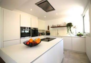 ***Apartment mit Pool neben Tennis Club***