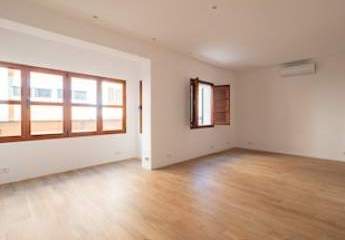 ***Tolle sanierte Wohnung mitten in Palma***