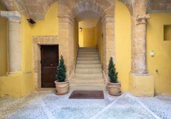 Historischer Palast in der Altstadt von Palma zu verkaufen