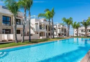 Sehr schöne Obergeschoss-Wohnungen mit 4 Schlafzimmern, 2 Badezimmern, Dachterrasse und 2 Gemeinschaftspool