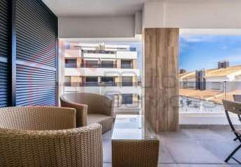 Top Wohnung mit Pool in Strandnähe
