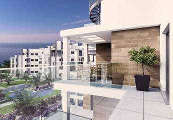 Penthouse-Wohnungen mit 3 Schlafzimmern, 2 Bädern und Meerblick in abgeschlossener Anlage mit Gemeinschaftspool direkt am Strand