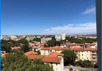***Großzügige Wohnung mit Meerblick***