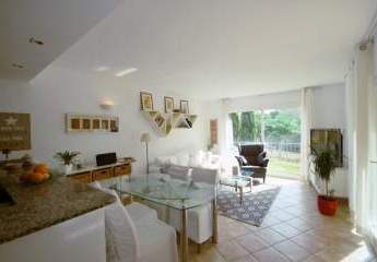***Moderne Erdgeschosswohnung mit Gemeinschaftspool***