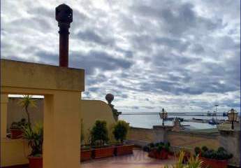 ***PENTHOUSE MIT MEERBLICKTERRASSE IM ZENTRUM VON CAGLIARI***